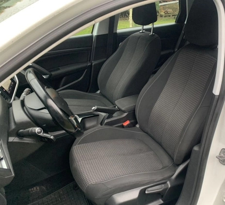 Peugeot 308 cena 38900 przebieg: 145000, rok produkcji 2018 z Drezdenko małe 254